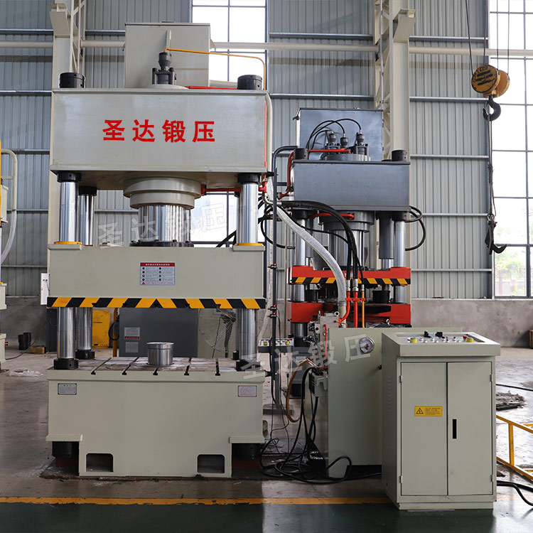 400噸三梁四柱液壓機(jī) 400噸三梁四柱液壓機(jī)